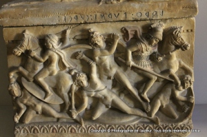 Musée archéologique - Florence  Stèle funéraire étrusque