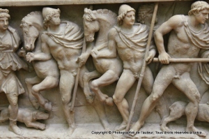 Galerie des Offices - Florence. Sarcophage romain représentant une scène de chasse. 200 - 230. 
